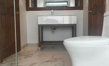 Residencia en Coto Frente a Los Colomos de Lujo en Renta, Zapopan