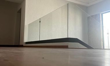 Residencia en Coto Frente a Los Colomos de Lujo en Renta, Zapopan
