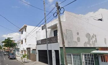 VENTA CASA RICARDO FLORES MAGON VERACRUZ