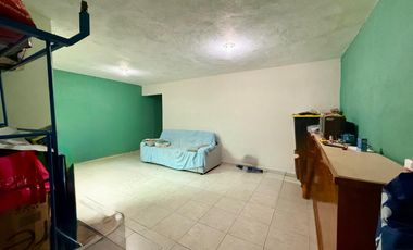 CASA EN VENTA CON LOCAL COMERCIALES SOBRE AVENIDA INDUSTRIAS IDEL PARA INVERSION