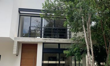 CASA NUEVA EN RENTA EN HOUSE EN AVENIDA COLEGIOS