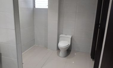 DEPARTAMENTO EN VENTA LOMAS DE URDESA REMODELADO COMPLETO. AREA PRIVADA,SEGURA.