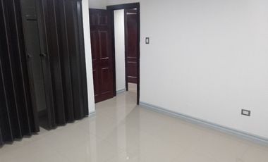 DEPARTAMENTO EN VENTA LOMAS DE URDESA REMODELADO COMPLETO. AREA PRIVADA,SEGURA.