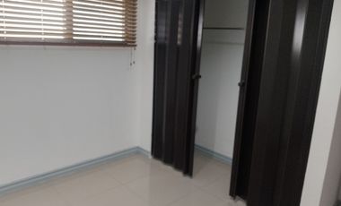 DEPARTAMENTO EN VENTA LOMAS DE URDESA REMODELADO COMPLETO. AREA PRIVADA,SEGURA.