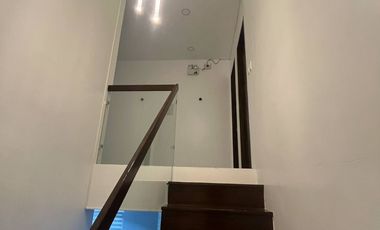 FIVE BEDROOM HOUSE AND LOT FOR SALE / RENT IN ANGELES CITY PAMPANGA
