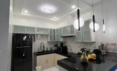 FIVE BEDROOM HOUSE AND LOT FOR SALE / RENT IN ANGELES CITY PAMPANGA