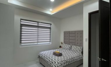 FIVE BEDROOM HOUSE AND LOT FOR SALE / RENT IN ANGELES CITY PAMPANGA