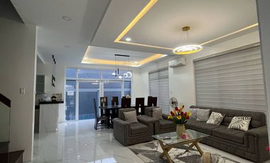 FIVE BEDROOM HOUSE AND LOT FOR SALE / RENT IN ANGELES CITY PAMPANGA