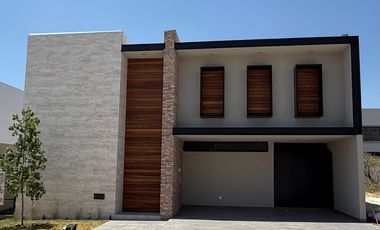 Casa Nueva en venta en Lomas del Molino 3 con recámara principal en planta baja