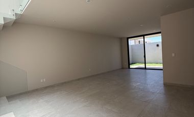 Casa Nueva en venta en Lomas del Molino 3 con recámara principal en planta baja