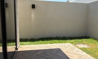 Casa Nueva en venta en Lomas del Molino 3 con recámara principal en planta baja