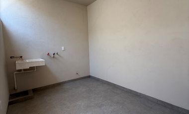 Casa Nueva en venta en Lomas del Molino 3 con recámara principal en planta baja