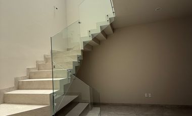 Casa Nueva en venta en Lomas del Molino 3 con recámara principal en planta baja