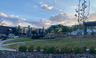 Casa Nueva en venta en Lomas del Molino 3 con recámara principal en planta baja