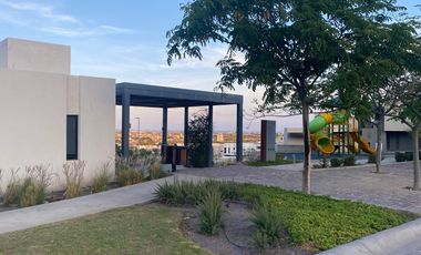 Casa Nueva en venta en Lomas del Molino 3 con recámara principal en planta baja