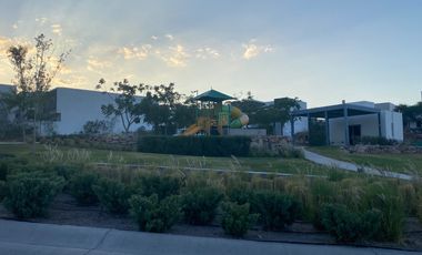 Casa Nueva en venta en Lomas del Molino 3 con recámara principal en planta baja