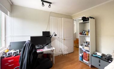 EXCELENTE Y CÓMODA CASA, CONDOMINIO CERRADO 6D+5B