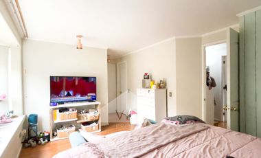 EXCELENTE Y CÓMODA CASA, CONDOMINIO CERRADO 6D+5B