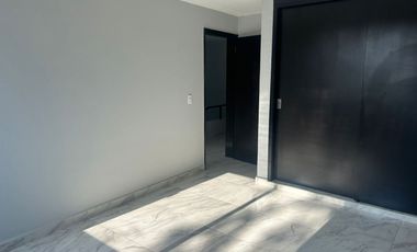 Casa bien tratada, con 4 habitaciones, en Residencial Victoria, Zapopan