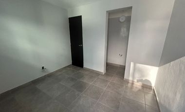 Casa bien tratada, con 4 habitaciones, en Residencial Victoria, Zapopan