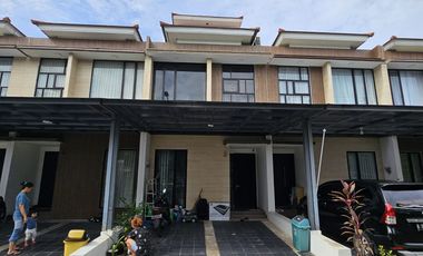 Rumah Dijual Jakarta Garden City Full Renov Semi Furnished