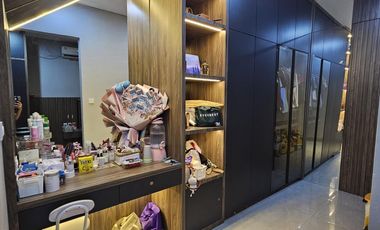 Rumah Dijual Jakarta Garden City Full Renov Semi Furnished