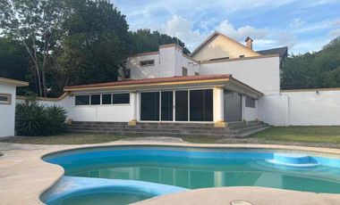 Venta de Quinta en Santiago NL