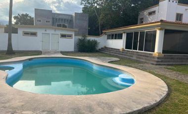 Venta de Quinta en Santiago NL