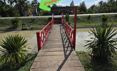 House for Sale: 2 Riverside Homes on 300 Sq. Wah, Great for Café or Vacation Home – Rayong