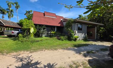 House for Sale: 2 Riverside Homes on 300 Sq. Wah, Great for Café or Vacation Home – Rayong