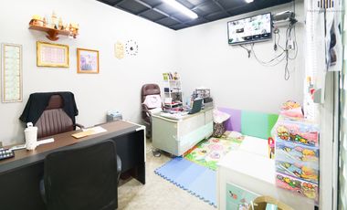 Main Road Frontage – 6 Lanes! Warehouse with Office for Sale on Phutthamonthon Sai 2 Road, 100 Sq. Wah