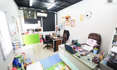 Main Road Frontage – 6 Lanes! Warehouse with Office for Sale on Phutthamonthon Sai 2 Road, 100 Sq. Wah