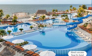Terreno hotelero con 605 metros de playa, en venta, Puerto Morelos.