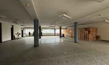 Vendo Local Comercial 310 m2 Piso 2 Chacra Rios Centro de Lima