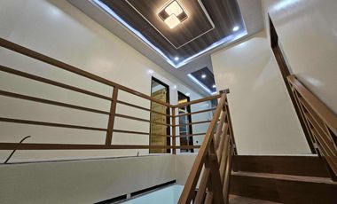 3 Bedrooms House and Lot with Stunning Panoramic View!