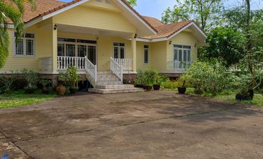 Beautiful 4 bed Cottage Na Suang Det Udom
