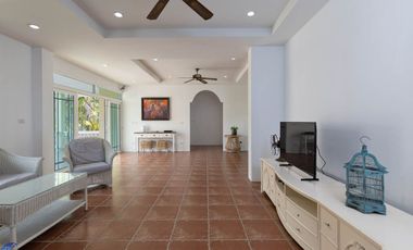 Beautiful 4 bed Cottage Na Suang Det Udom