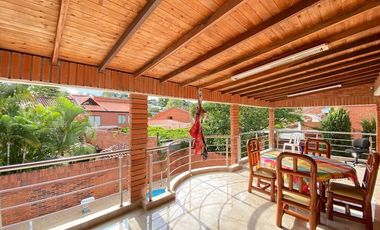 ARRIENDO CASA LAGOS DEL CACIQUE  EXCELENTE SECTOR BUCARAMANGA