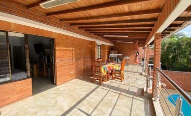 ARRIENDO CASA LAGOS DEL CACIQUE  EXCELENTE SECTOR BUCARAMANGA