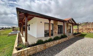 Casa Campestre nueva en La Mesa de Los Santos