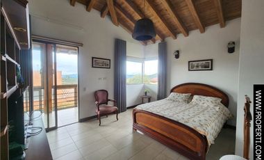Casa en Arriendo Sector Loma del Escobero - Envigado