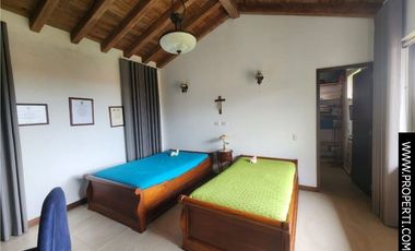 Casa en Arriendo Sector Loma del Escobero - Envigado
