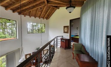 Casa en Arriendo Sector Loma del Escobero - Envigado