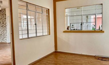 Casa Como Terreno Calle Cerrada Col. Alpes