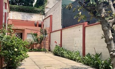 Casa Como Terreno Calle Cerrada Col. Alpes