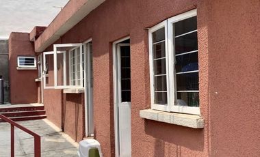 Casa Como Terreno Calle Cerrada Col. Alpes