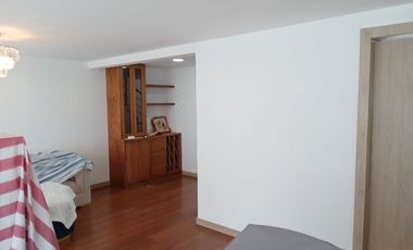 Venta Hermosa Casa Sector Reservorio Guangopolo.