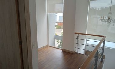 Venta Hermosa Casa Sector Reservorio Guangopolo.