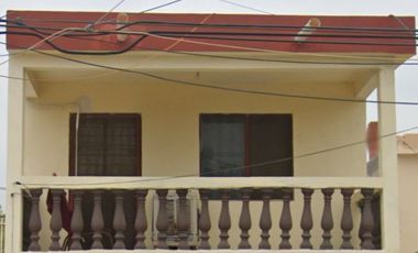 CASA CON BALCON EN MONCLOVA, COAHUILA