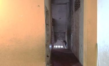 Se vende casa de dos pisos en Av. Partición - IQUITOS.